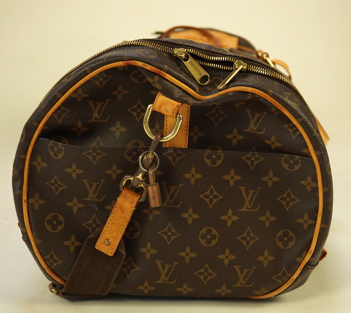 A Louis Vuitton larger shoulder bag